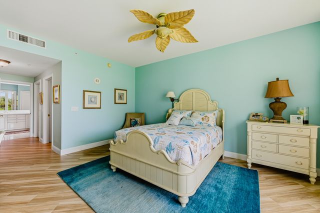 1063 Hillsboro Mile 210, Hillsboro Beach, FL 33062