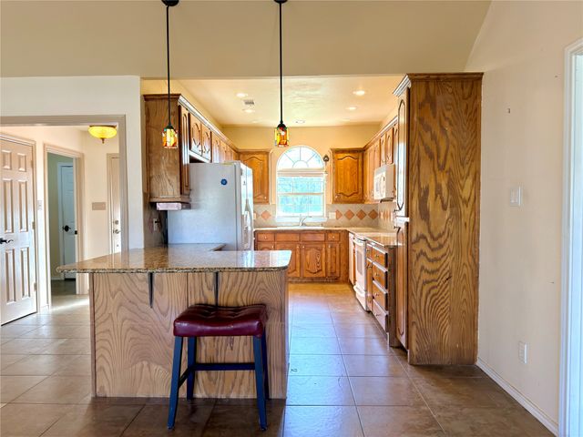 2025 Emma Drive, Tool, TX 75143