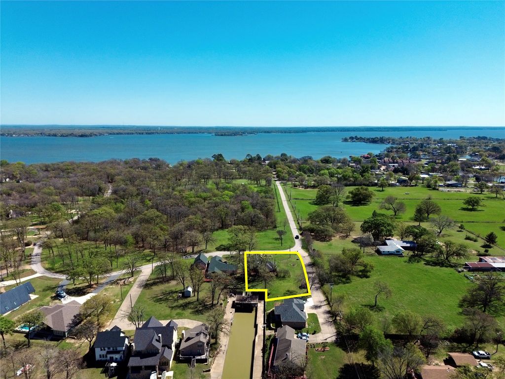 2025 Emma Drive, Tool, TX 75143