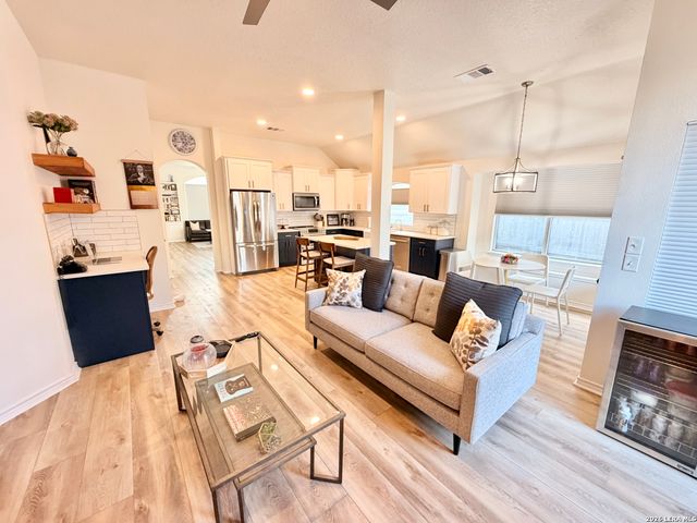 8454 Ulysses, Universal City, TX 78148