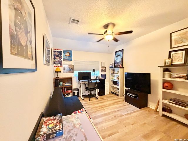 8454 Ulysses, Universal City, TX 78148