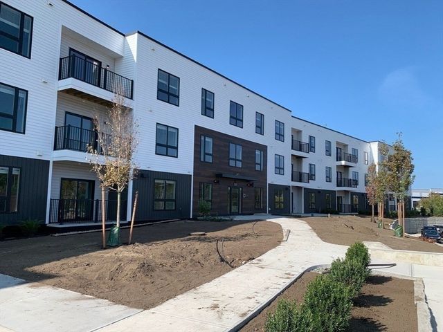 203 Lowell St. 215, Wilmington, MA 01887