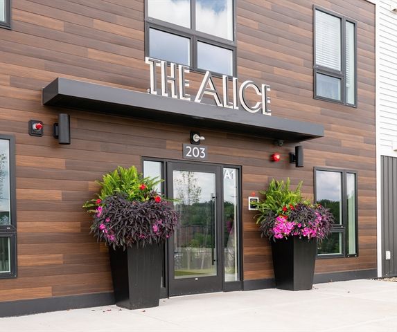 203 Lowell St. 215, Wilmington, MA 01887