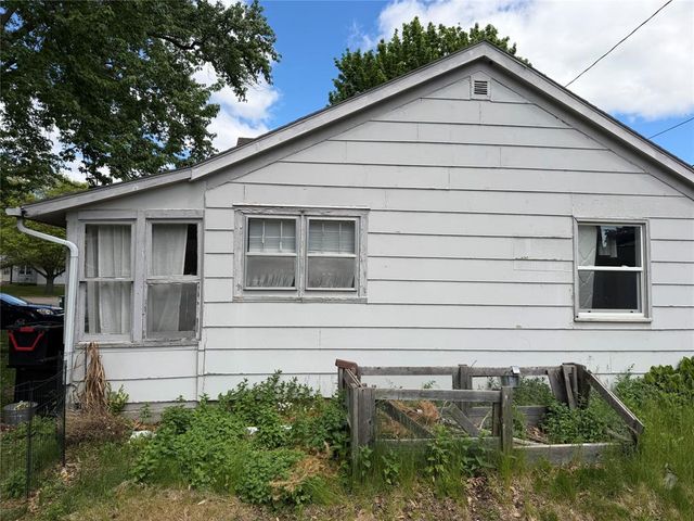 2423 6th Street, Eau Claire, WI 54703