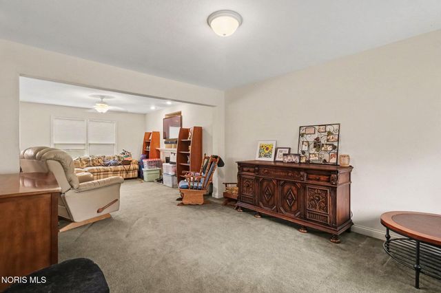 4077 Stable Creek Drive, Perrysburg, OH 43551