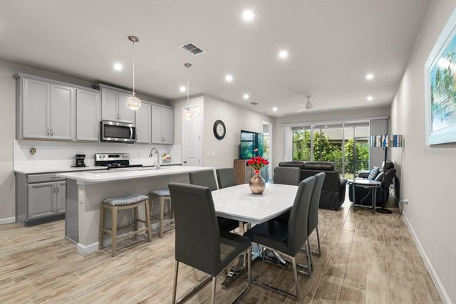 3775 MAXWELL PARK DRIVE 92, Sun City Center, FL 33573