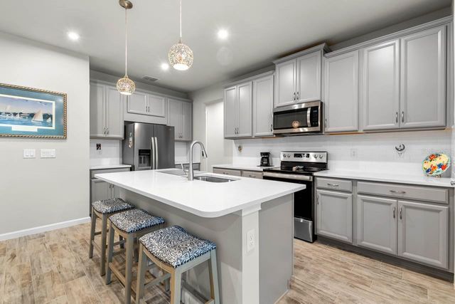 3775 MAXWELL PARK DRIVE 92, Sun City Center, FL 33573