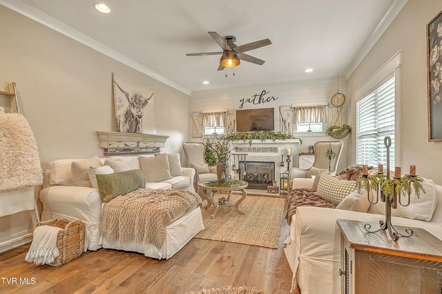285 Princeton Gardens Drive, Johnson City, TN 37601