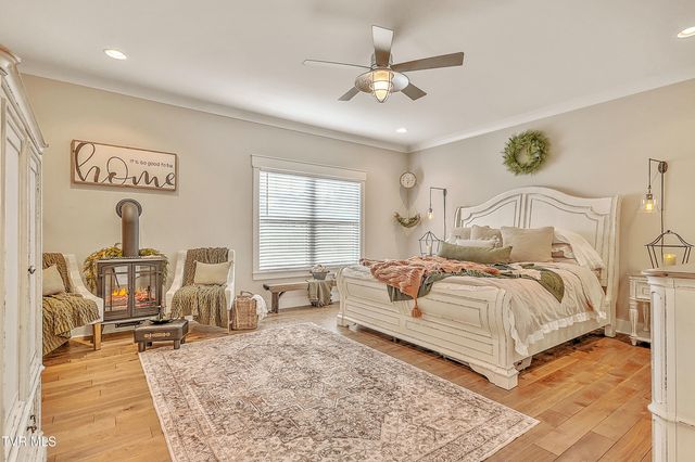 285 Princeton Gardens Drive, Johnson City, TN 37601