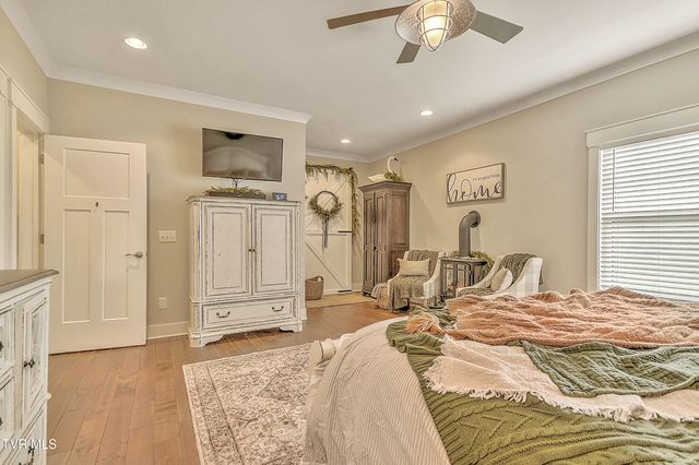 285 Princeton Gardens Drive, Johnson City, TN 37601