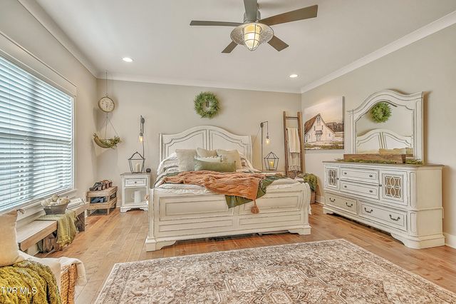 285 Princeton Gardens Drive, Johnson City, TN 37601