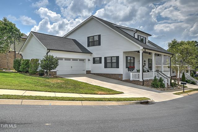 285 Princeton Gardens Drive, Johnson City, TN 37601