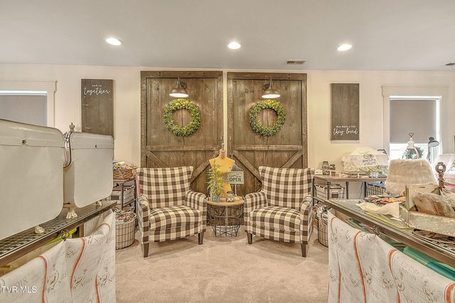285 Princeton Gardens Drive, Johnson City, TN 37601