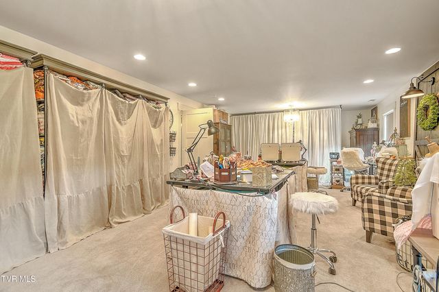 285 Princeton Gardens Drive, Johnson City, TN 37601