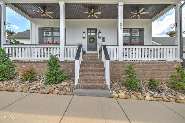 285 Princeton Gardens Drive, Johnson City, TN 37601