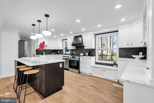 2800 PERNA LN, Vineland, NJ 08361