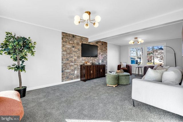 2800 PERNA LN, Vineland, NJ 08361