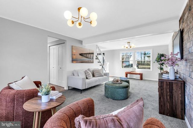 2800 PERNA LN, Vineland, NJ 08361