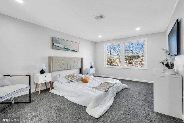 2800 PERNA LN, Vineland, NJ 08361