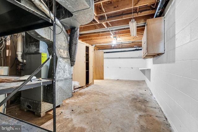 2800 PERNA LN, Vineland, NJ 08361