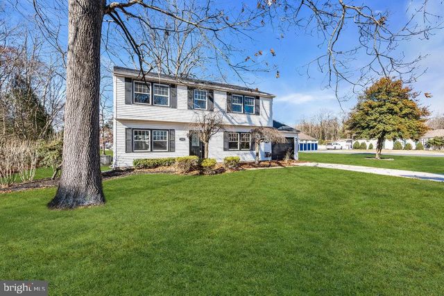 2800 PERNA LN, Vineland, NJ 08361