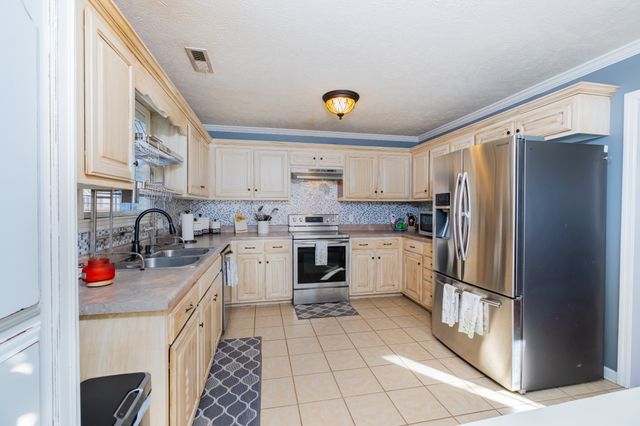 118 Hamilton Ct, Manchester, TN 37355