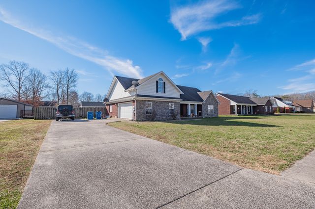 118 Hamilton Ct, Manchester, TN 37355