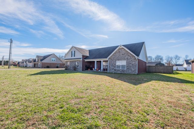 118 Hamilton Ct, Manchester, TN 37355