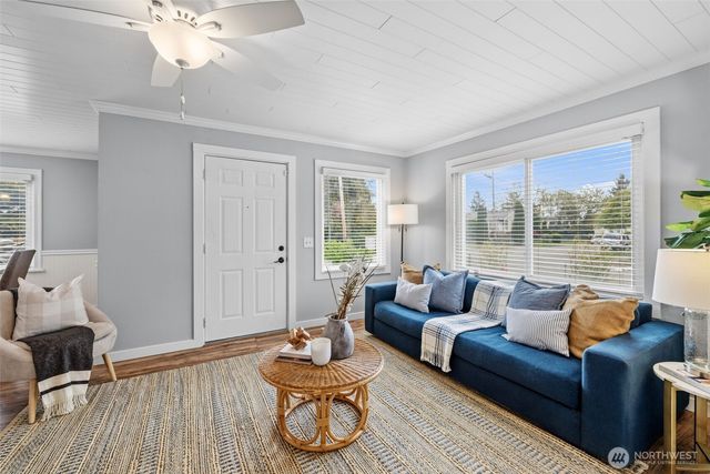 544 Whitworth Avenue S, Renton, WA 98057