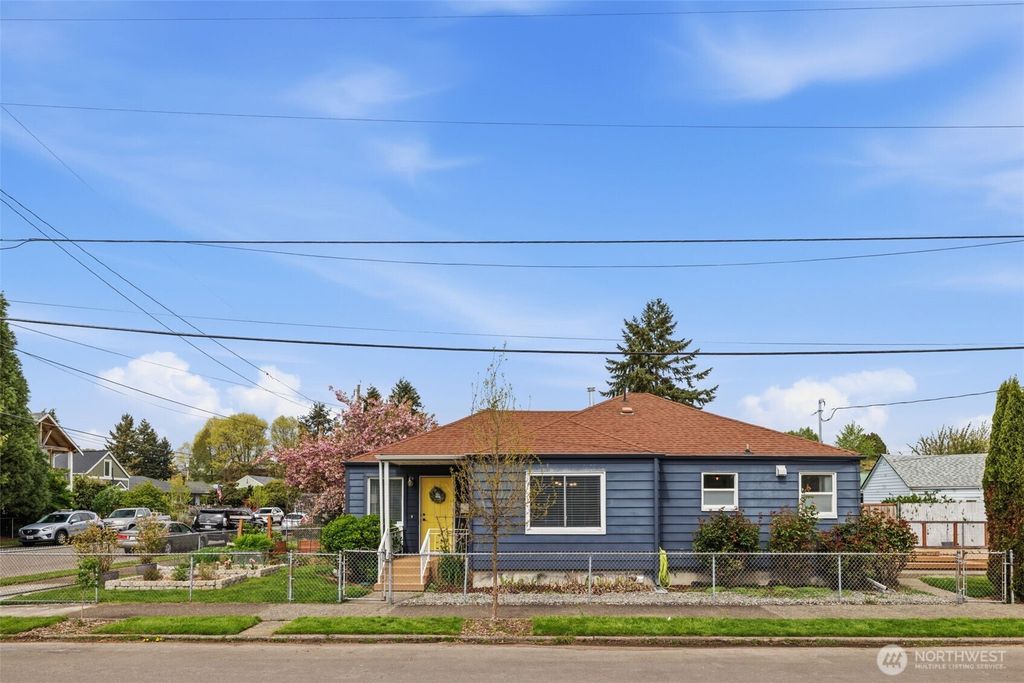 544 Whitworth Avenue S, Renton, WA 98057
