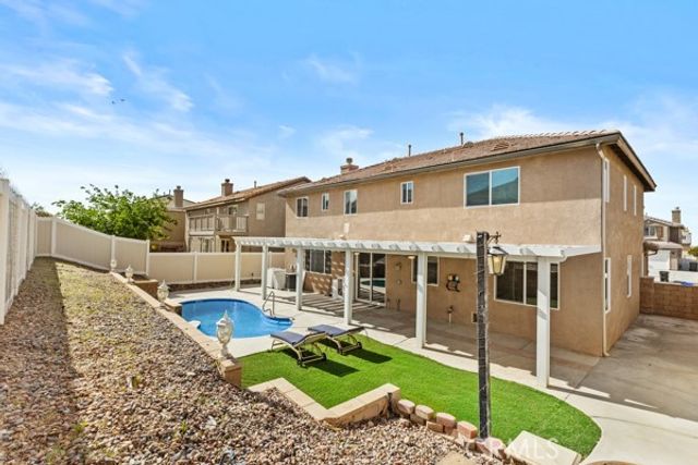 13755 Thrush Court, Victorville, CA 92394