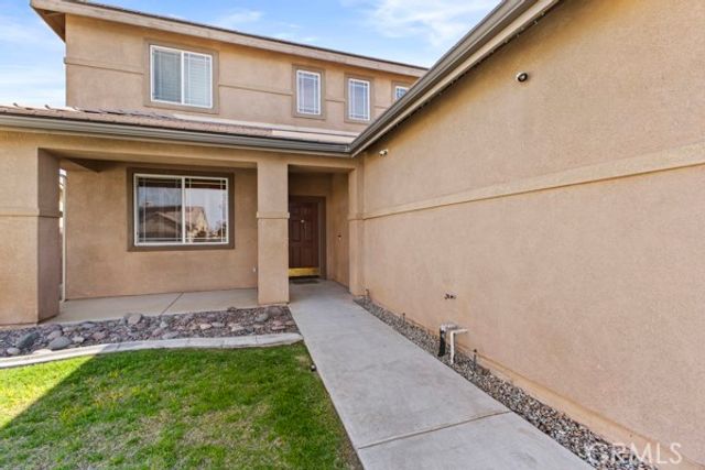 13755 Thrush Court, Victorville, CA 92394