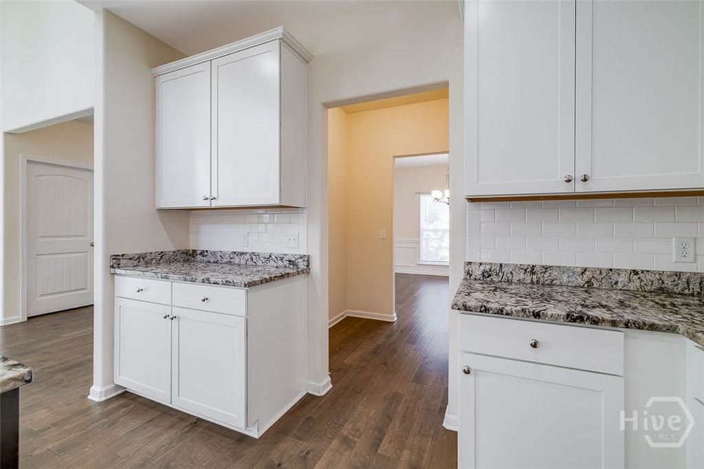 Image 13 of property listing at 801 Walthour Drive, Rincon, GA 31326