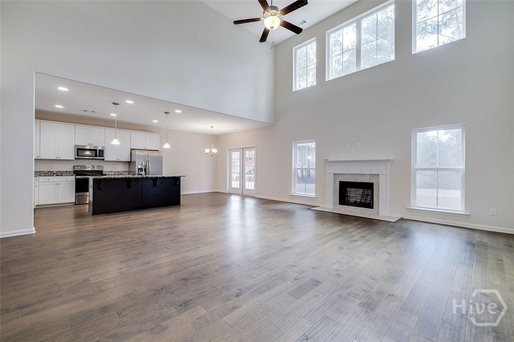 Image 6 of property listing at 801 Walthour Drive, Rincon, GA 31326