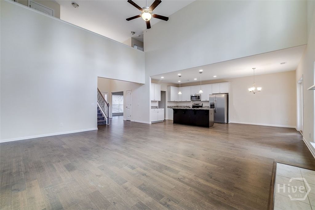Image 7 of property listing at 801 Walthour Drive, Rincon, GA 31326