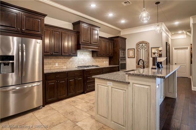 7904 Rome Way, Fort Smith, AR 72916