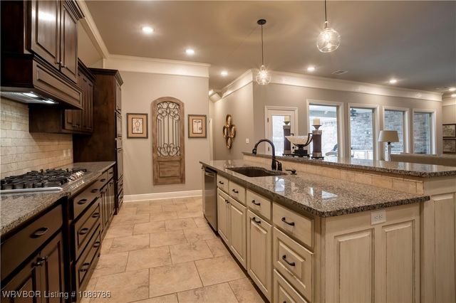 7904 Rome Way, Fort Smith, AR 72916