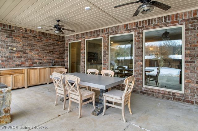 7904 Rome Way, Fort Smith, AR 72916