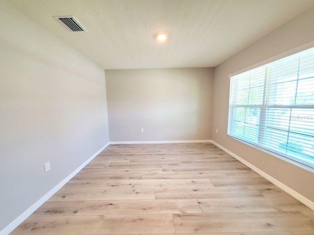 1014 GOLDEN SHINER AVENUE, Ruskin, FL 33570