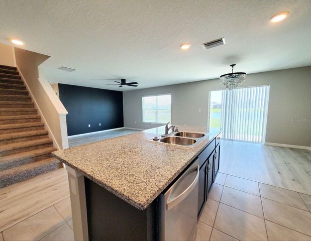 1014 GOLDEN SHINER AVENUE, Ruskin, FL 33570