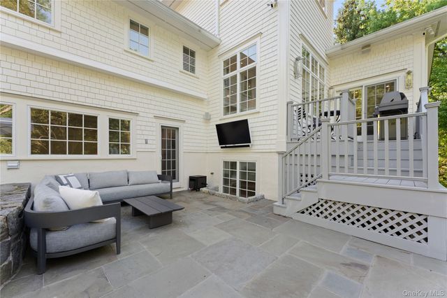 43 Black Birch Lane, Scarsdale, NY 10583