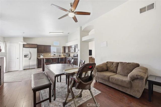 3802 Windflower Avenue, Bakersfield, CA 93313