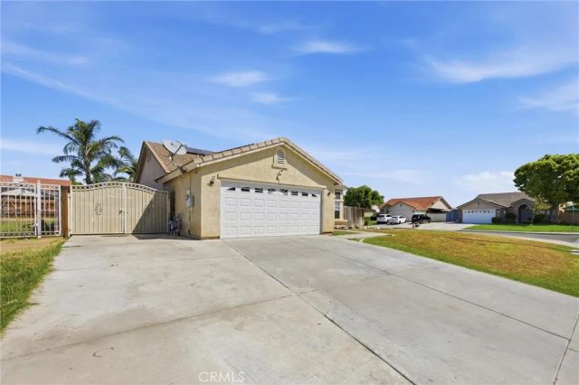 3802 Windflower Avenue, Bakersfield, CA 93313