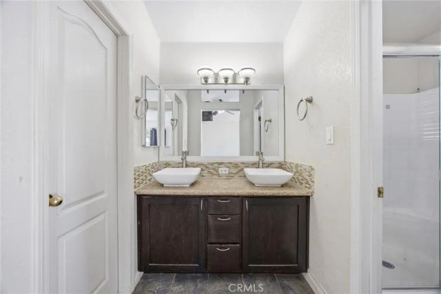 3802 Windflower Avenue, Bakersfield, CA 93313