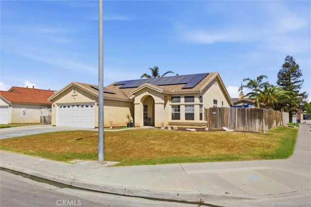 3802 Windflower Avenue, Bakersfield, CA 93313