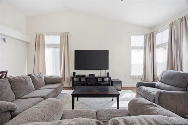 3802 Windflower Avenue, Bakersfield, CA 93313