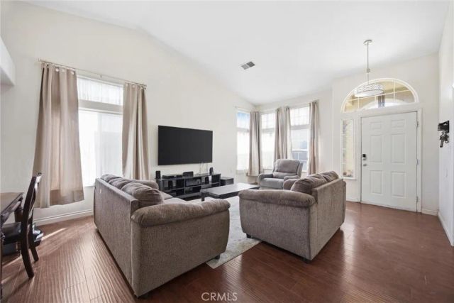 3802 Windflower Avenue, Bakersfield, CA 93313