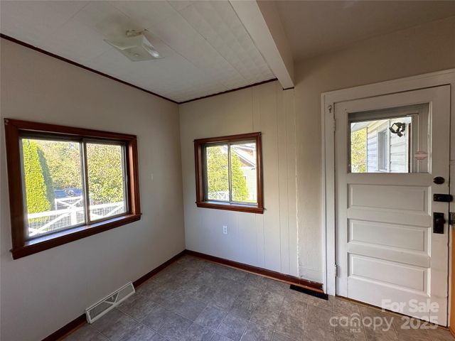 55 Mildred Avenue, Asheville, NC 28806