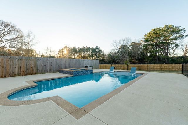 612 Frankfort, Dothan, AL 36305