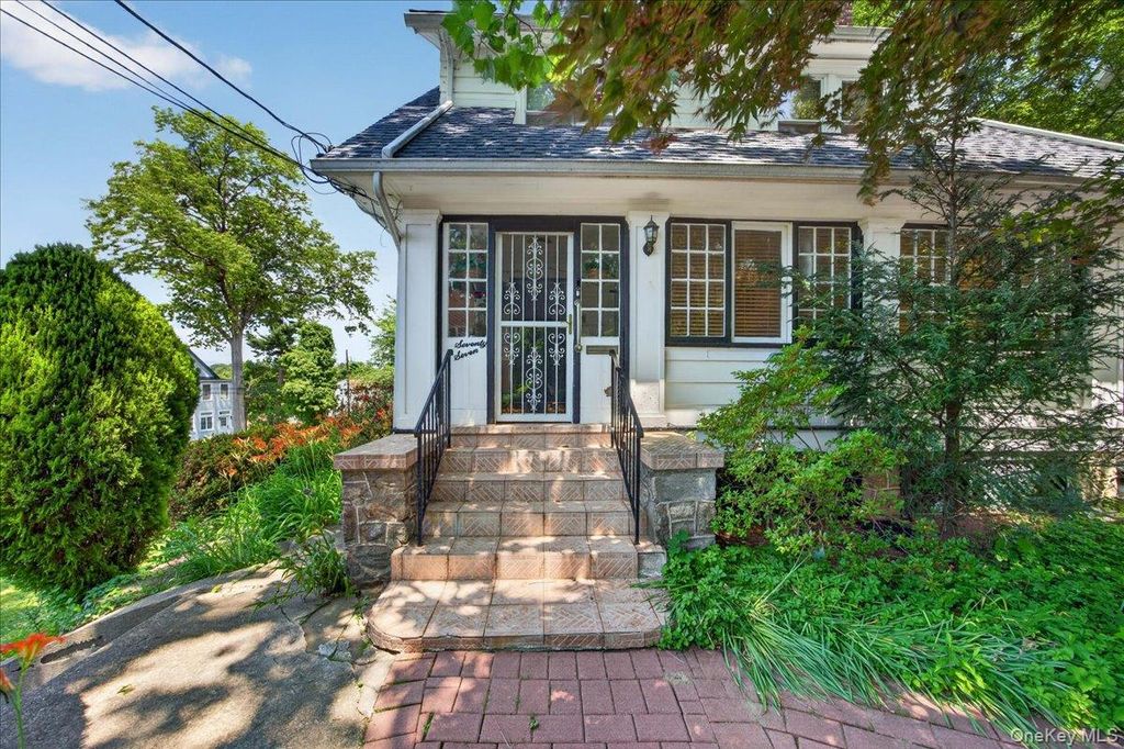 77 Irving Place, New Rochelle, NY 10801 — exterior